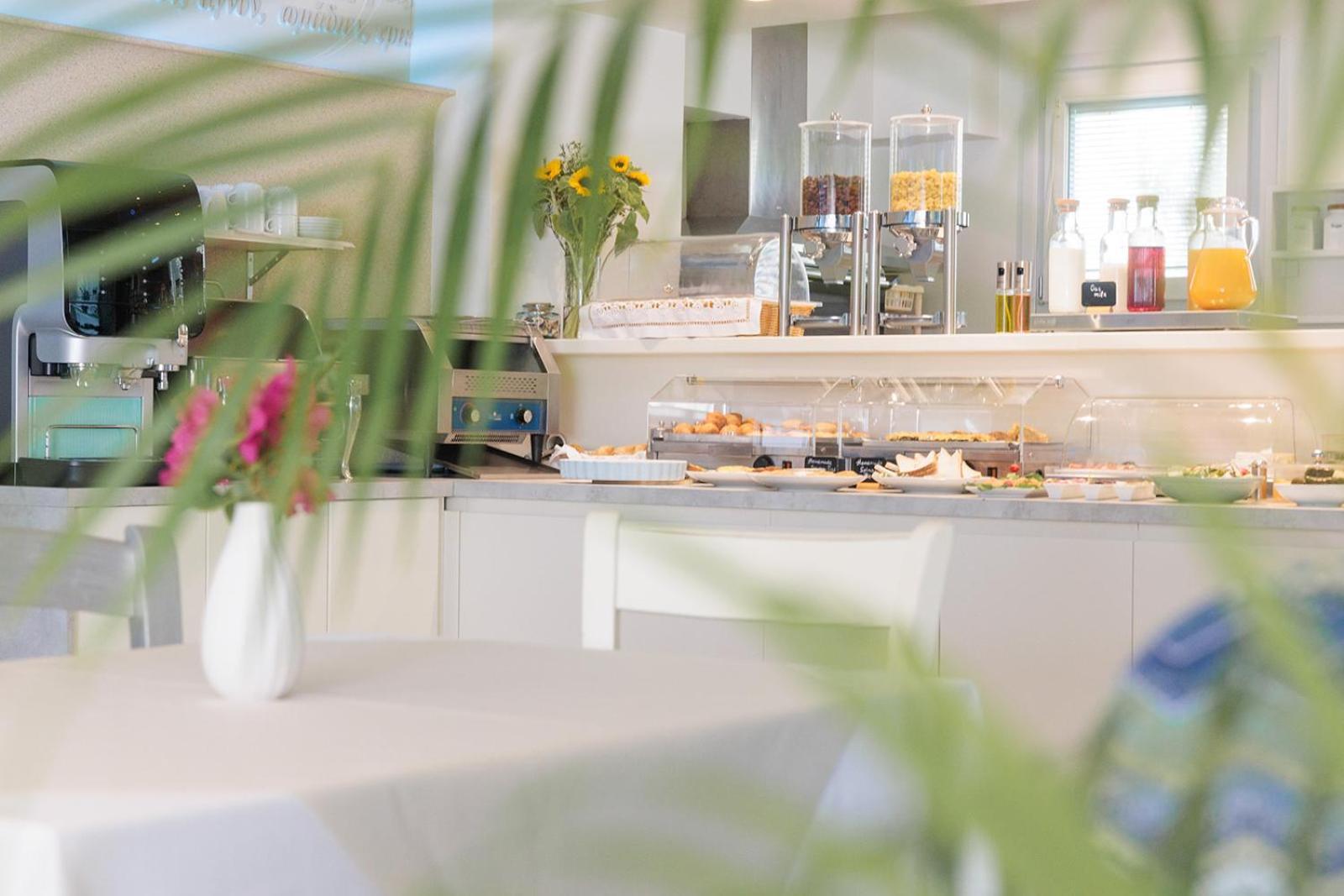 Iria Beach Art Hotel Agia Anna  Bagian luar foto